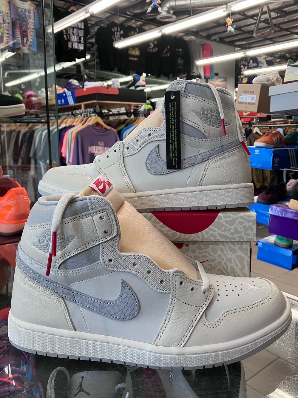 Air Jordan 1 Retro High Sail University Red Size 11.5